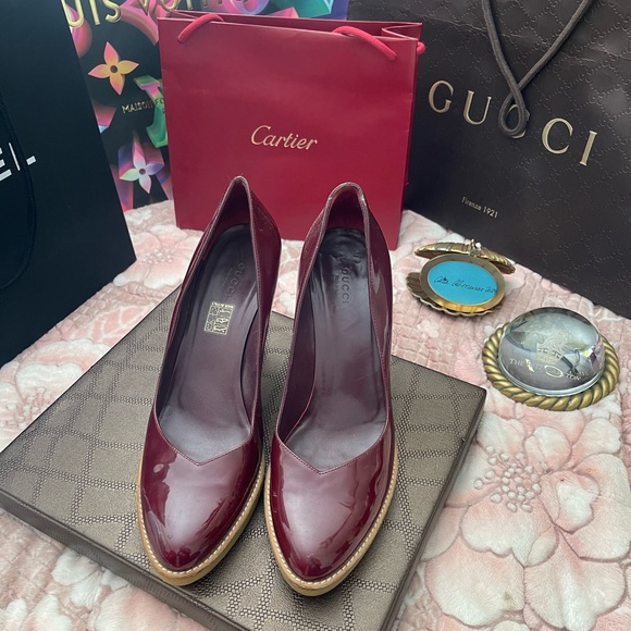 Gucci Burgundy Patent Leather Round Toe Pumps - Picture 2 of 7
